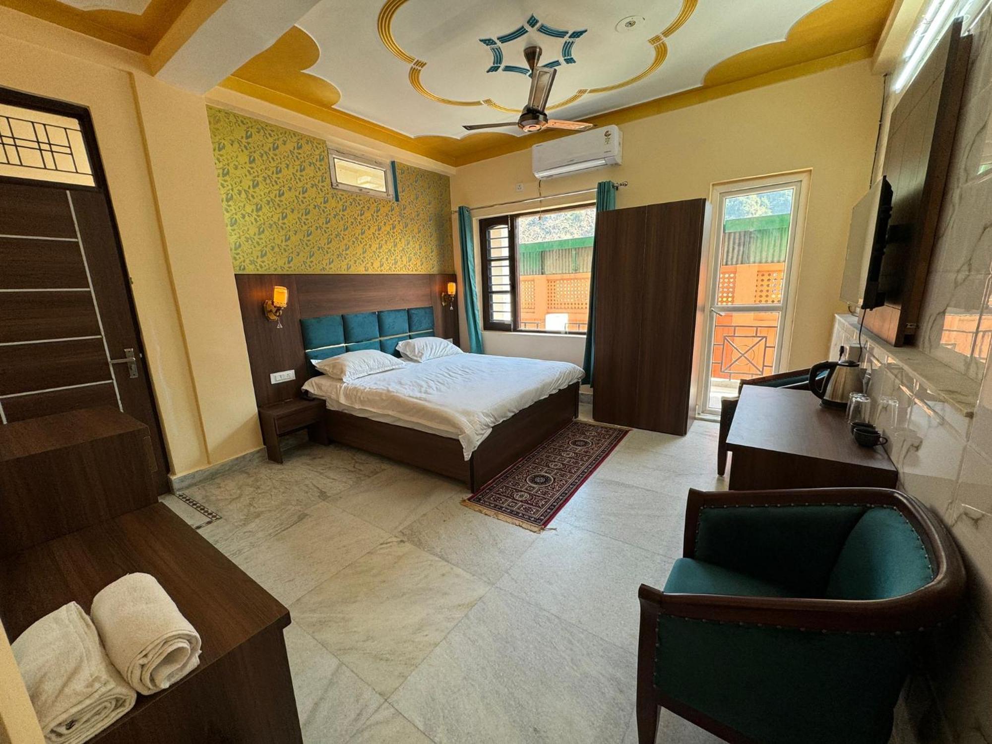 רישיקש Himalaya Stay מראה חיצוני תמונה